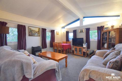 2 bedroom chalet for sale, Penlan Holiday Park, Cenarth,