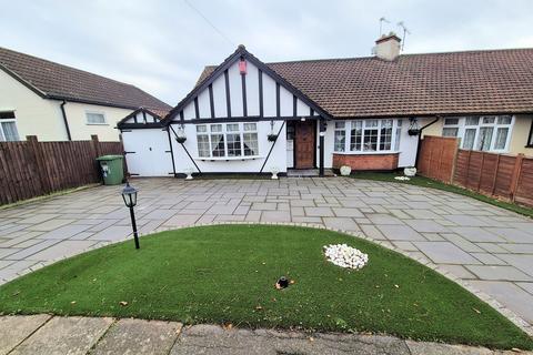 4 bedroom semi-detached bungalow for sale, Rectory Gardens, Upminster RM14