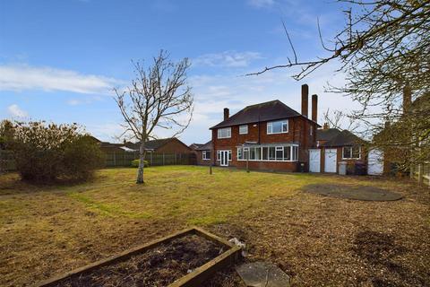 4 bedroom detached house for sale, Wellington Road, Mablethorpe LN12