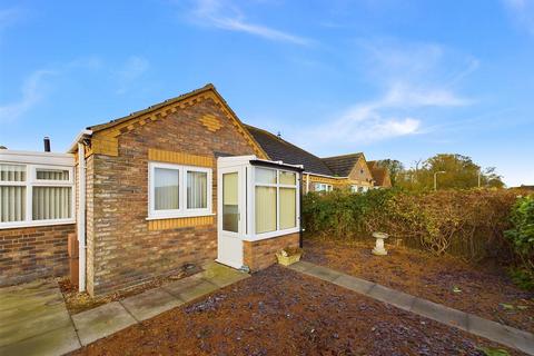 2 bedroom semi-detached bungalow for sale, Mumby Meadows, Mumby LN13