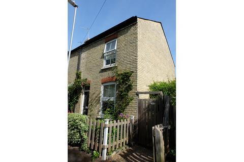 2 bedroom end of terrace house to rent, Bermuda Road, Cambridge CB4