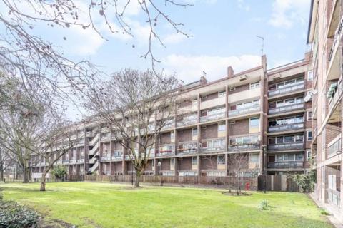 2 bedroom flat to rent, Two Bedroom Flat in the heart of Stockwell, SW8 1HX