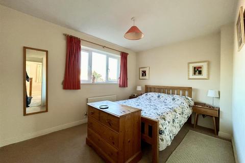 12 Horseshoe Paddock, Lawley Bank, Telford, TF4 2PT