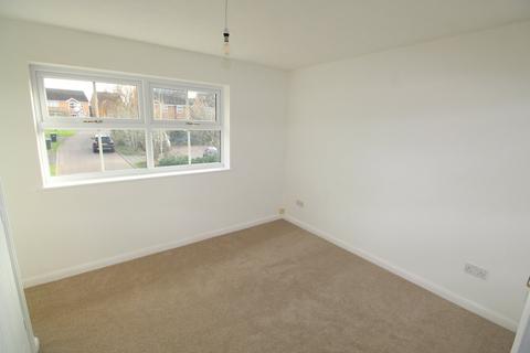 18 Attlee Close, Lutterworth, LE17 4YG