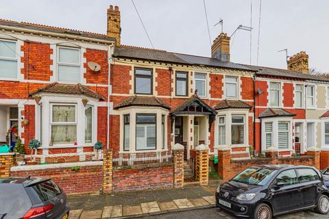 3 bedroom terraced house to rent, Andrew Road, Penarth