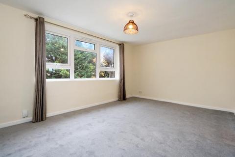 1 bedroom apartment to rent, Penrhyn Gardens, Kingston Upon Thames KT1