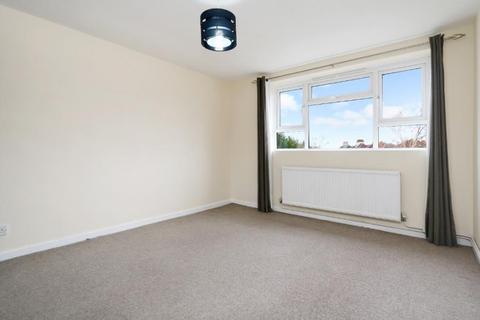 1 bedroom apartment to rent, Penrhyn Gardens, Kingston Upon Thames KT1