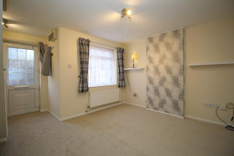 2 bedroom semi-detached house to rent, Deanside Drive, Loughborough, LE11