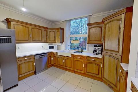 2 bedroom flat to rent, 60 Otley Road, Headingley, Leeds