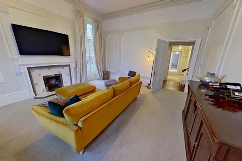 4 bedroom flat to rent, Parkhurst, Otley Road, Far Headingley, Leeds, West Yorkshire