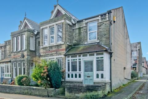 3 bedroom terraced house for sale, Grange Road, Cleckheaton, BD19