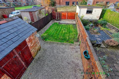 51 Broadleys, Clay Cross, Chesterfield, S45 9JN