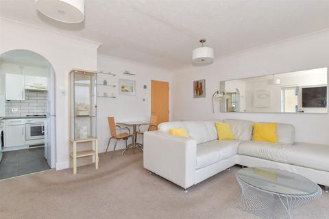 2 bedroom apartment for sale, Valetta Way, Rochester, Kent