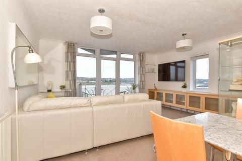 2 bedroom apartment for sale, Valetta Way, Rochester, Kent