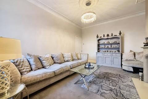 3 bedroom flat for sale, Osborne Avenue, South Shields