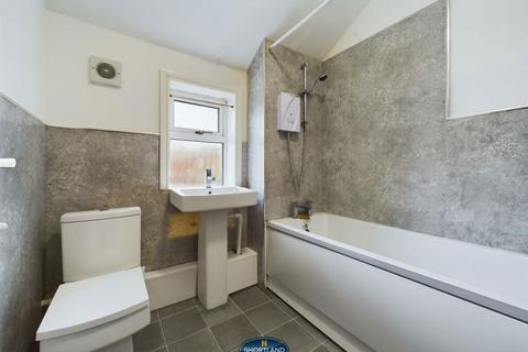 3 bedroom terraced house for sale, Queensland Avenue, Coventry, West Midlands, CV5 8FH