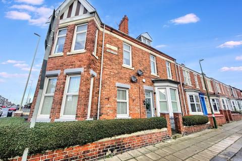 2 bedroom ground floor flat for sale, Oxford Avenue, Mortimer, South Shields, Tyne and Wear, NE33 4TP