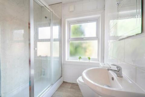 8 Hoole Road, Sheffield, S10 5BH