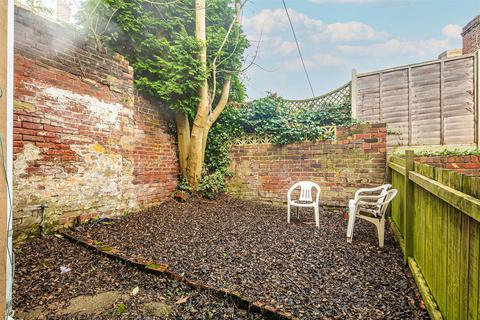 8 Hoole Road, Sheffield, S10 5BH