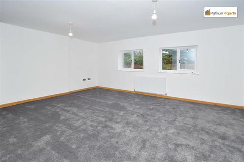 4 bedroom detached bungalow for sale, Heathfield Grove, Stoke-On-Trent ST3