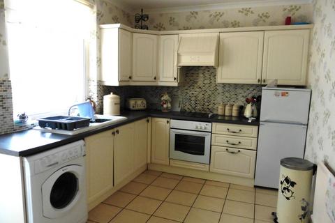 2 bedroom terraced house to rent, Barbon Street, Burnley, BB10