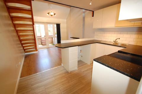 1 bedroom house to rent, Cottesmore Close, Stapenhill DE15