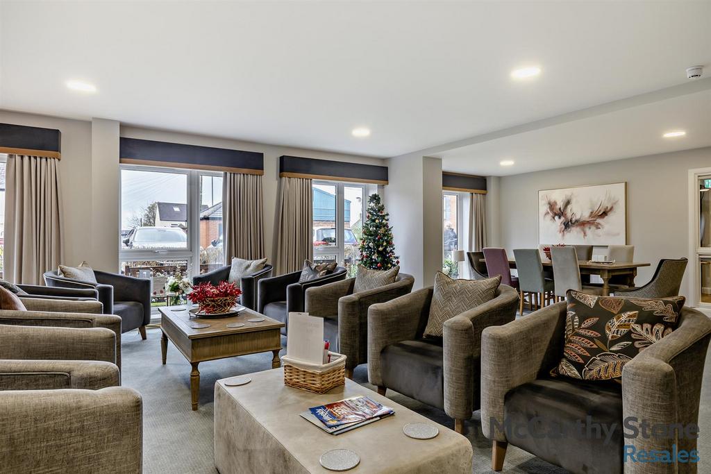 Homeowners Lounge