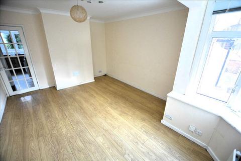 2 bedroom flat for sale, Park Way, Feltham, Middlesex, TW14