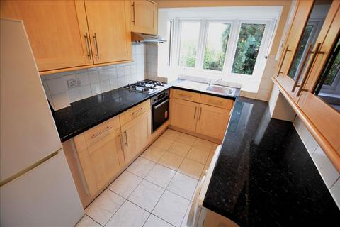 2 bedroom flat for sale, Park Way, Feltham, Middlesex, TW14