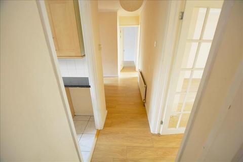 19 Park Way, Feltham, TW14 9DH