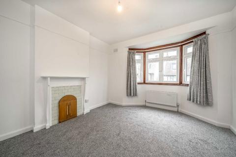 4 bedroom house to rent, Lynwood Road, London SW17