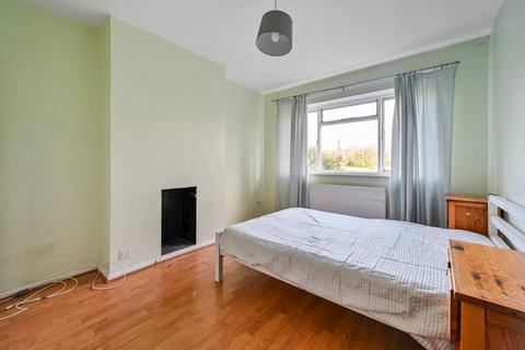 3 bedroom flat for sale, Cranleigh Close, Anerley, London, SE20