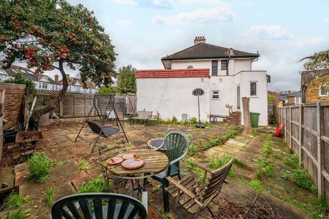 4 bedroom semi-detached house for sale, Ravensbourne Park, Catford, London, SE6