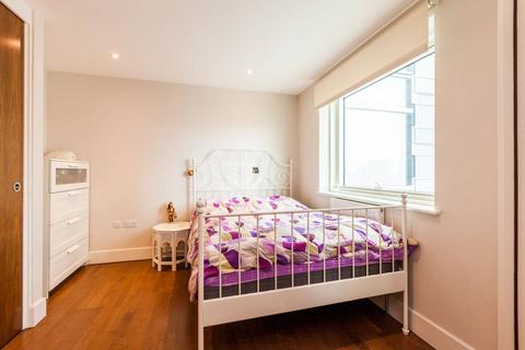 Studio to rent, Crawford Building, Aldgate, London, E1