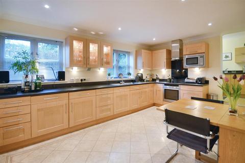 4 bedroom detached house for sale, Back Lane, Okeford Fitzpaine, Blandford Forum