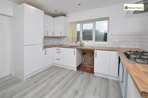 3 bedroom semi-detached house for sale, Queens Walk, Stoke-On-Trent ST3