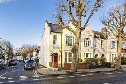 224 Wandsworth Bridge Road, London, SW6 2UE