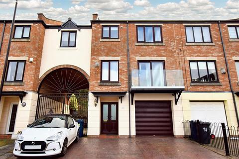 4 bedroom townhouse for sale, Harbour View, South Shields