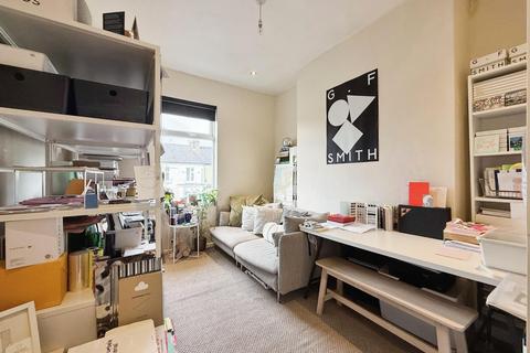 1 bedroom flat for sale, Vernon Avenue, Eccles, M30