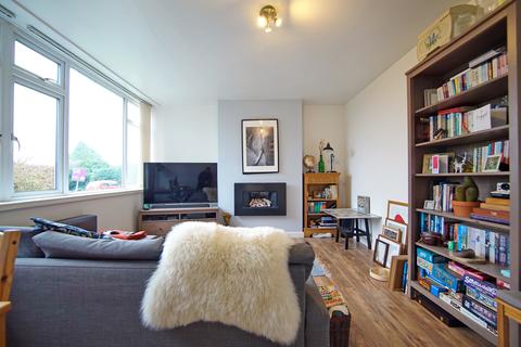 2 bedroom flat to rent, Westover Rise, Bristol BS9