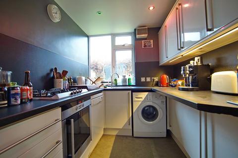 2 bedroom flat to rent, Westover Rise, Bristol BS9