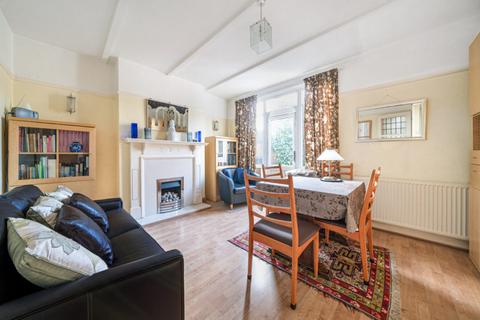 6 Park Drive, London, W3 8NA