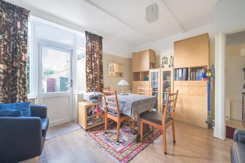 6 Park Drive, London, W3 8NA