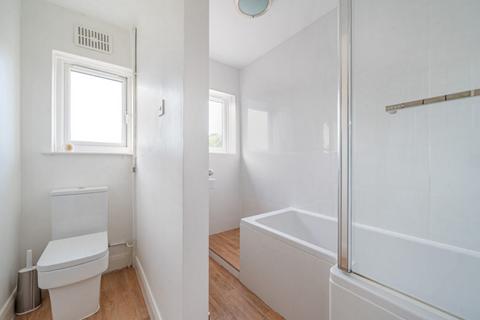 6 Park Drive, London, W3 8NA