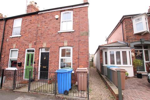 2 bedroom terraced house to rent, Morton Lane, HU17