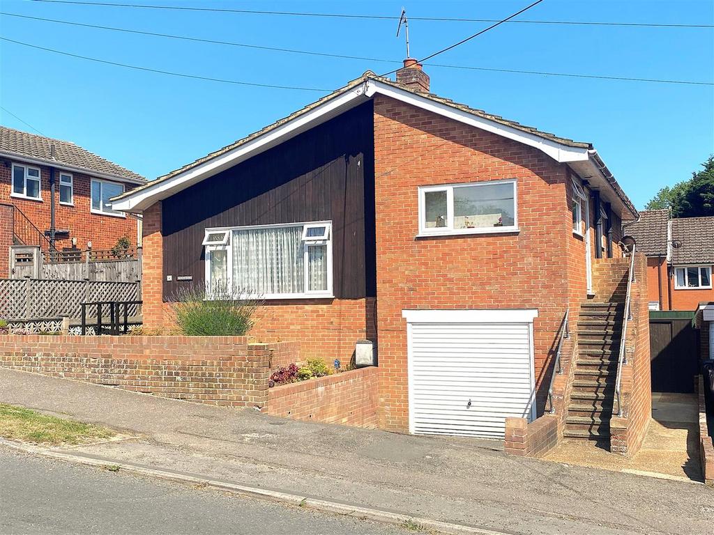 6 Long Ave - Front to use.jpg