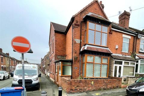 3 bedroom end of terrace house for sale, Macclesfield Street, Stoke-on-Trent, Staffordshire, ST6