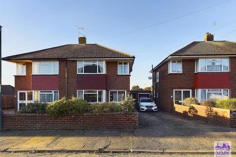 3 bedroom semi-detached house for sale, Sandycroft Road, Strood