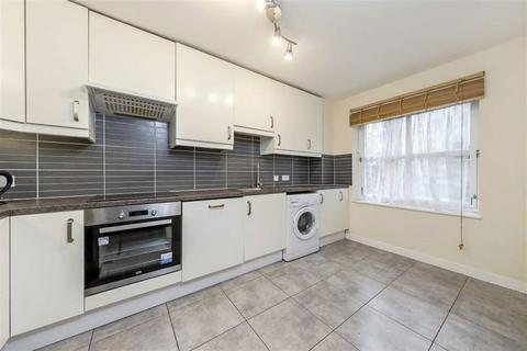 2 bedroom flat to rent, Gloucester Terrace, London W2