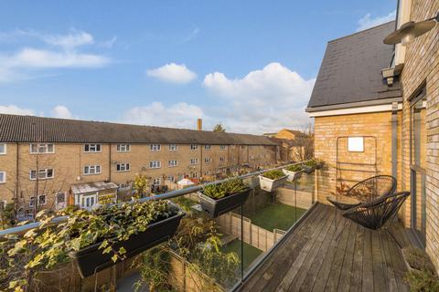 1 bedroom flat for sale, Sumner Road, Peckham, SE15